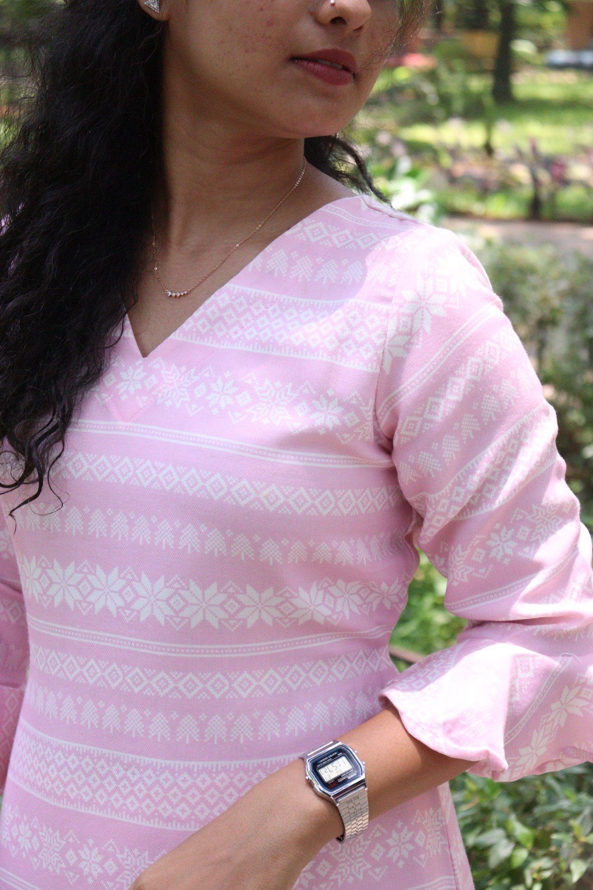 Close view of the woven bands showing the star, elephant and diamond motifs